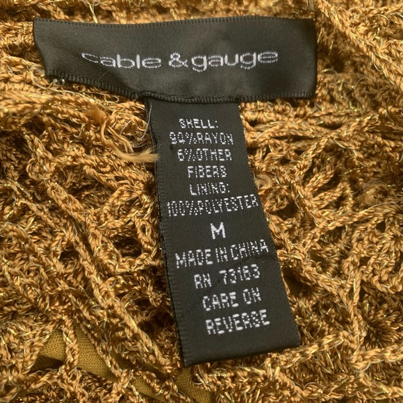 Cable & Gauge burnt gold crochet layered( with cami) neutral pullover sweater - Picture 4 of 12